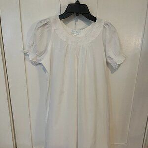 NWT BEAUTIFUL DESIGNER GIRL'S NIGHTGOWN, SIZE 10-12